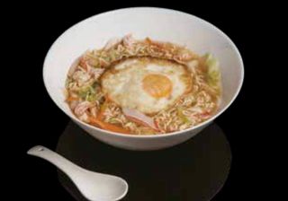 45 Ramen in brodo con frutti di mare