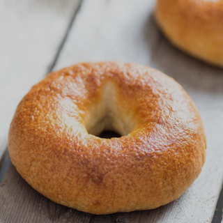 Croissant Folhado/Bagel Recheado com Fiambre