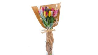 Buket od 17 lala u natron papiru