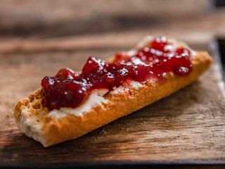 Tostada Con Mantequilla Y Mermelada 