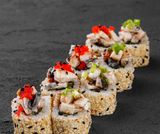 Спайсі рол з вугрем