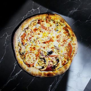 ⌀32 Pizza cu sunca si ciuperci (800 g)