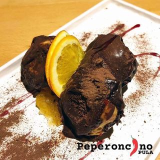 Profiteroli čokolada