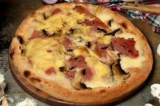 Raviolo aperto a pizza