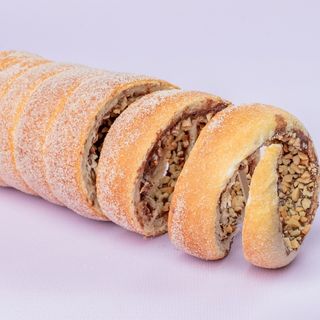 Kołacz nutella z orzechem