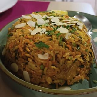 CHICKEN DUM BIRYANI 