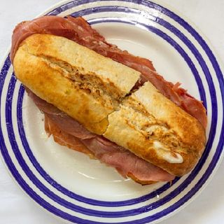 Pan Con Jamón Serrano A La Catalana