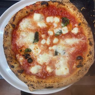 PIZZA MARGHERITA