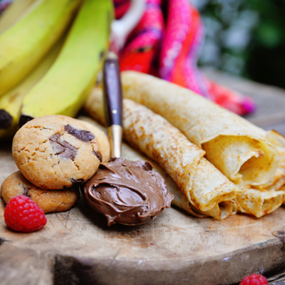 Clatita cu Nutella, banana si biscuite