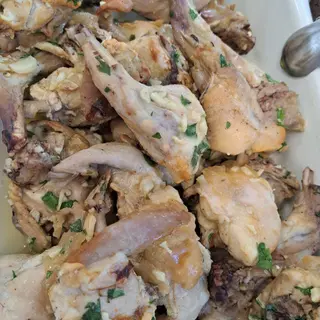 Conejo al ajillo