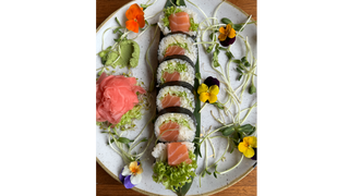 Futomaki łosoś, majonez i por 6 szt