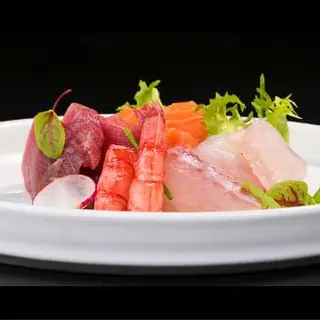 085. Sashimi misto - 9 pezzi