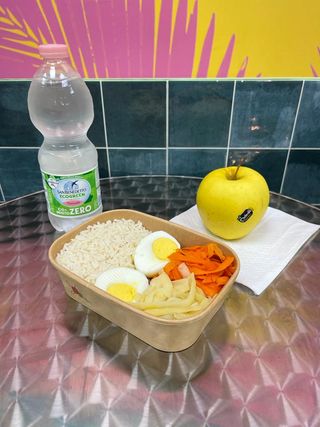 Business Lunch! Plate + Acqua + Mela