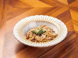 Паста з лососем та спаржею (280g)