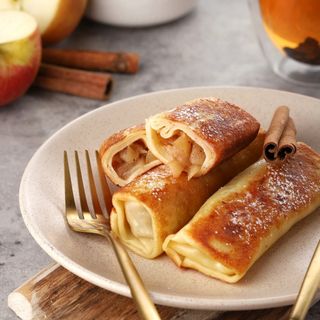 Млинці з яблуком (6шт)  Продукт заморожений.