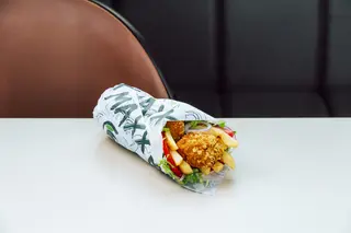 Pită Veggie (Sos Tzatziki)