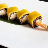 Uramaki black mango roll