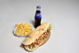 Pileći sendvič + pomfrit 200g + Pepsi 0.25l