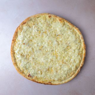 Quattro formaggi pizza 32 cm