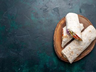 1. Лаваш з сиром та зеленню L (200g)