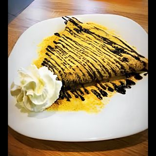 Slatka palačinka Snickers