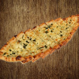 Pide mozzarella