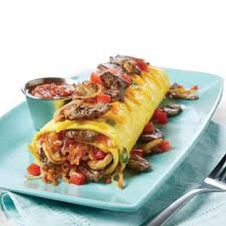 Hissy Chicken / Beef Omelette Roll