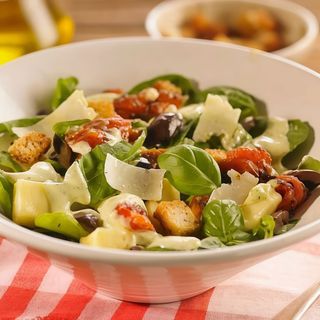 Ensalada Mediterránea