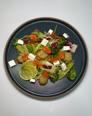 Салат з лососем