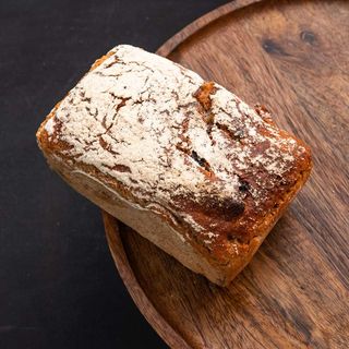 Chleb żytni ze śliwką na zakwasie