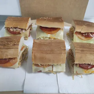 Cachorro Meio Metro