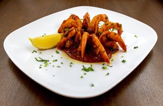 Creveti cu sos de rosii