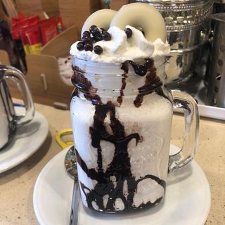 Batido Con Helado Y Nata montada (0,5l)