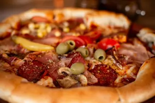CZECH IN Pizza