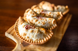 Empanada De Queso Y Espinaca (1 Ud.)