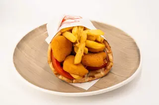 Chicken nuggets pita