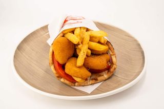 Chicken nuggets pita