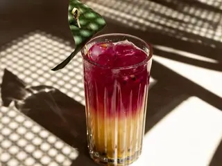 Pink matcha tropik