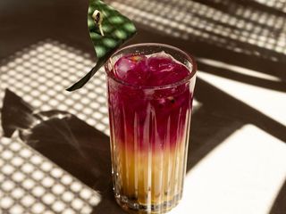 Pink matcha tropik