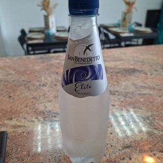 Agua con gas  (50cl.)