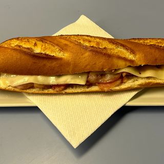 Bocadillo Bacon y Queso