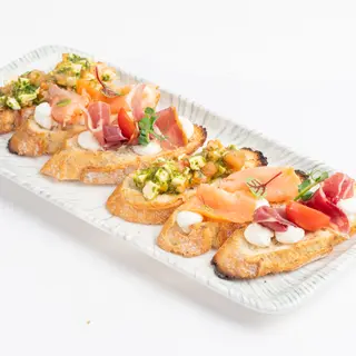Микс брускети 6 бр. (300 г.)