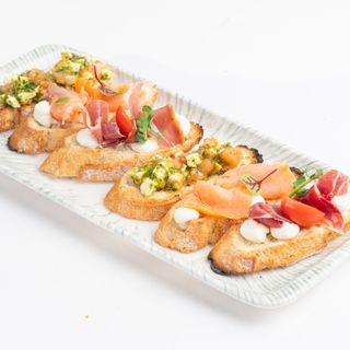 Микс брускети 6 бр. (300 г.)