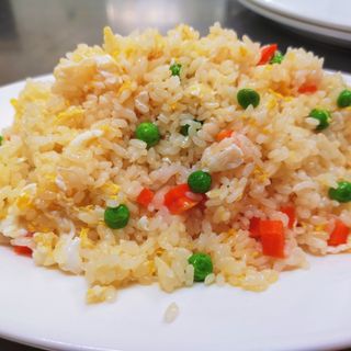 Zapečena riža s jajima i povrćem