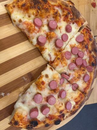 Focaccia würstel 1/4