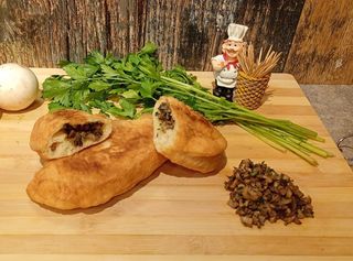 Plăcintă cu ciuperci