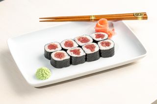 Raku Tuna maki 8 pc/160 gr