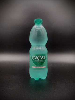 Acqua effervescente naturale 50 cl