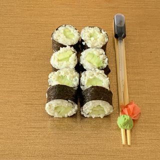 Maki 01 Pepino y Mayo kimchi