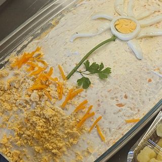 Ensaladilla De Gambas Al Ajillo